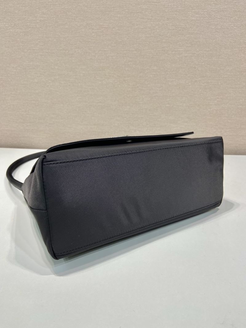 Pra*a hobo bags
